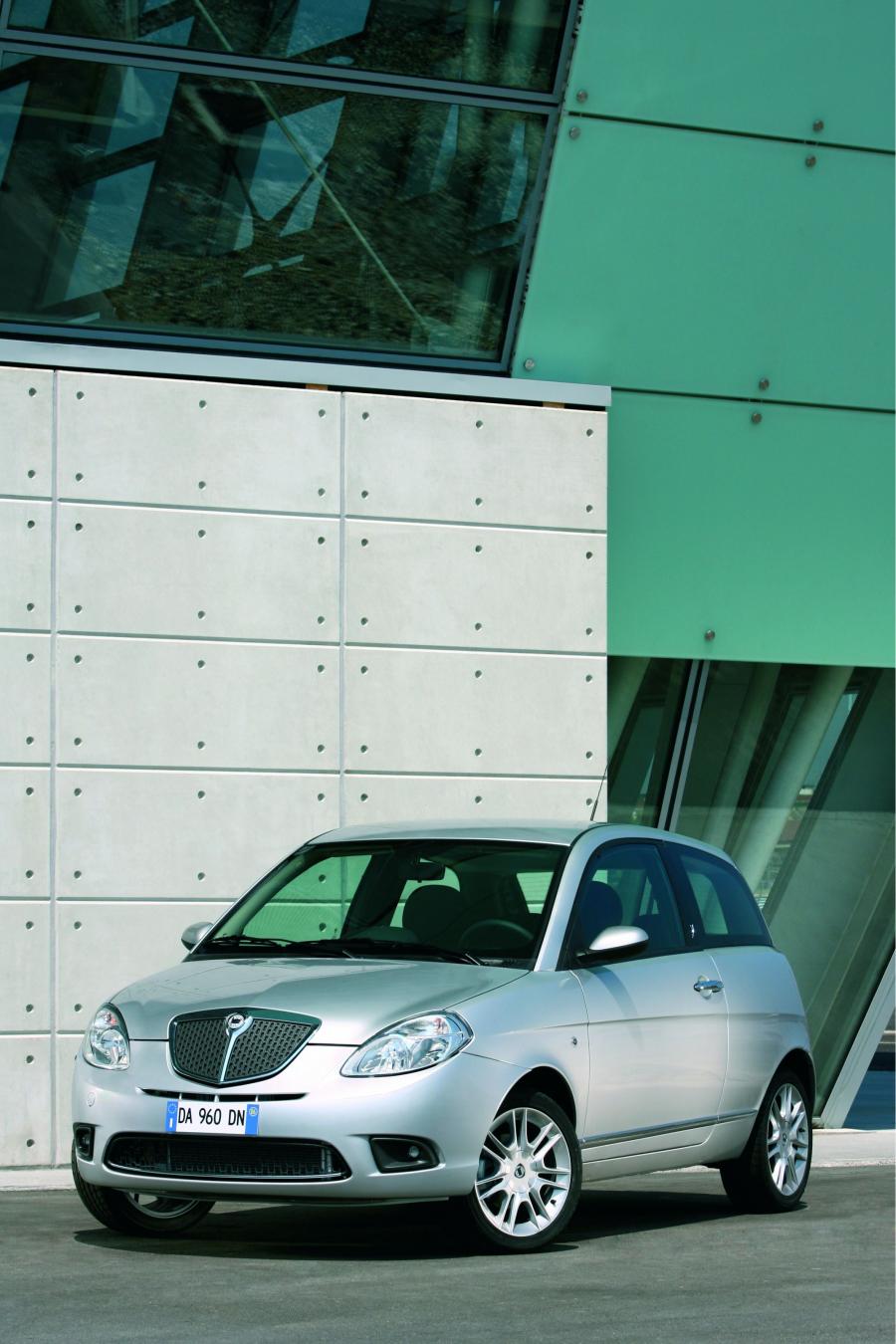  Lancia Ypsilon 2007 года  (фото 29 из 49)